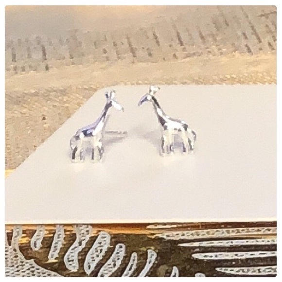 💕Super fun Giraffe Earrings Sterling Silver💕 - Picture 7 of 10
